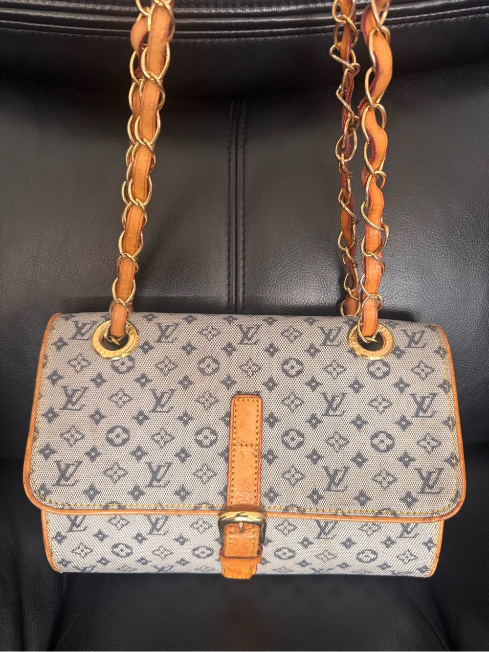 Preloved Used Vintage Louis Vuitton Beige and Tan Monogram Chain Shoulder Bag